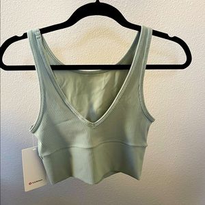 Lululemon crop top